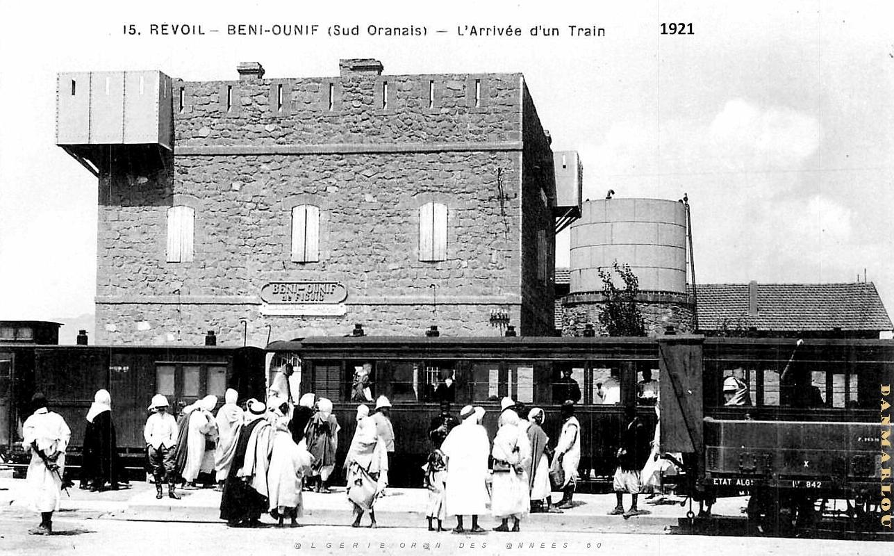 Beni-Ounif - Arrivee d'un Train - 1921.jpg